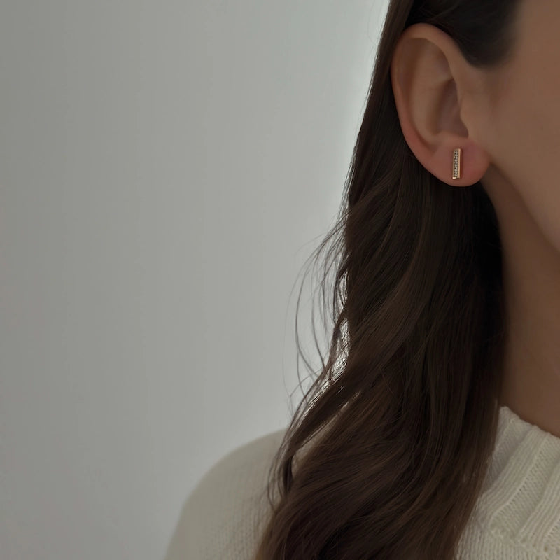 Sparkle Bar Studs