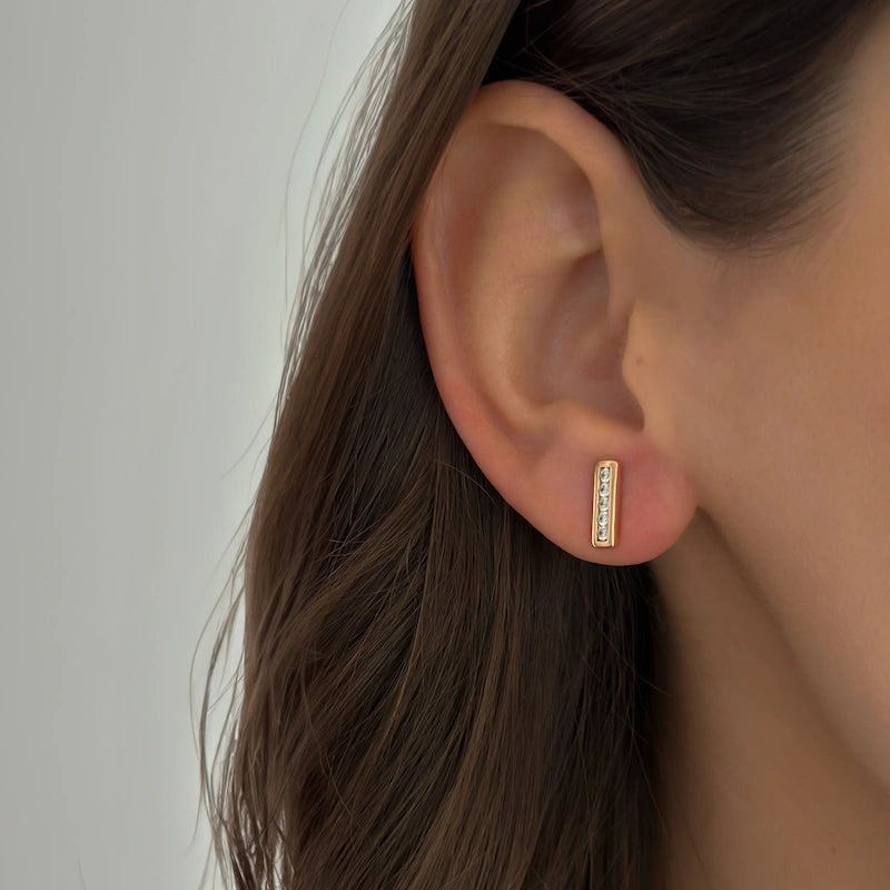 Sparkle Bar Studs