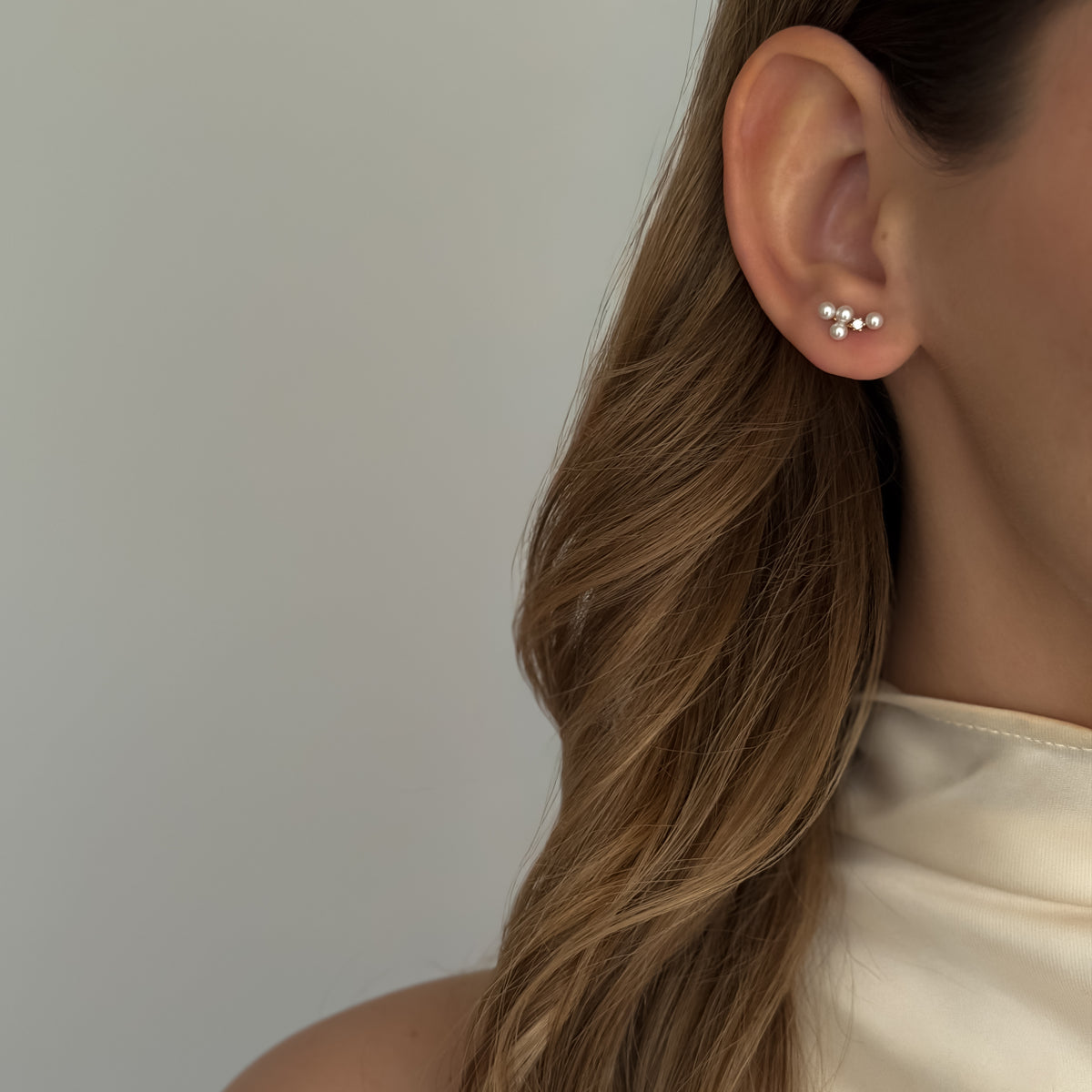 Pearl Arc Studs