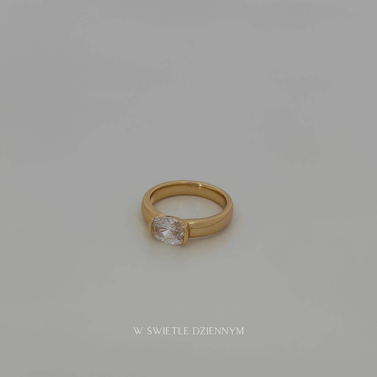 Mia Diamond Ring